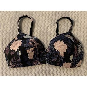 Cacique lightly Lined T-shirt No-Wire Bra 42DD